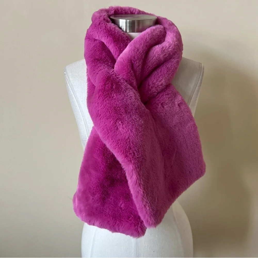 Apparis Bambi fuchsia pink Vegan Fur Scarf 26273